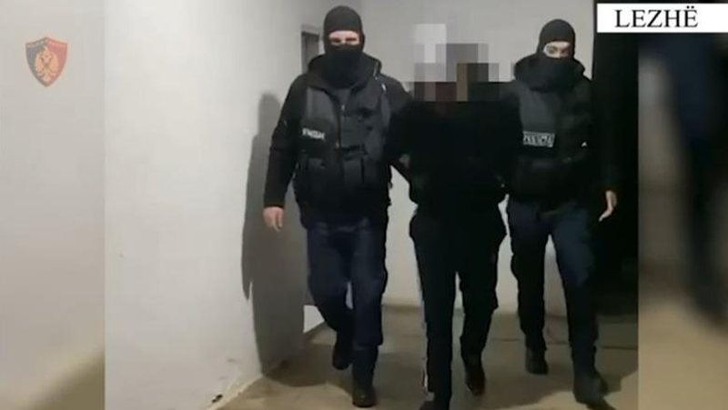 Dhunoi të atin dhe iku nga shtëpia, arrestohet 29-vjeçari në Lezhë, me precedentë të mëparshëm penalë