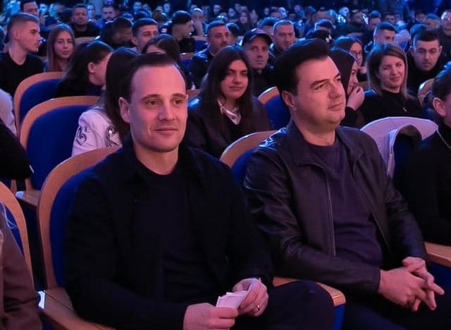 Si e kaloi “ylberin” Blendi Sulaj, nga bizneset miliona euro te shitja fiktive e firmave e deri te “rroga” në shtet! Afera korruptive në bashki