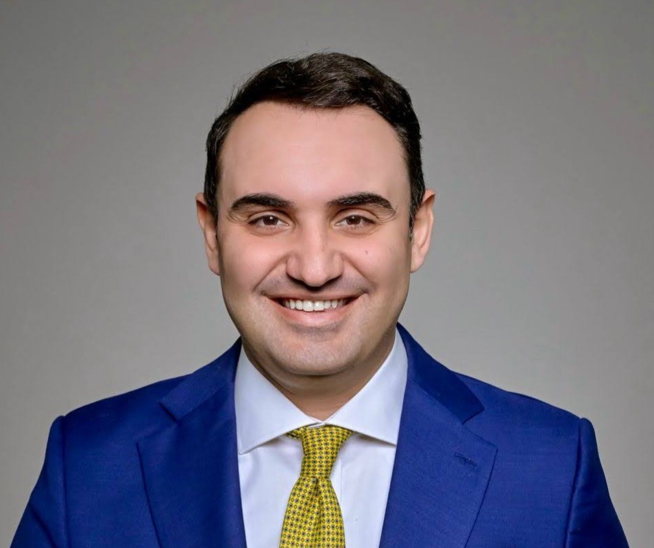 Gazetari Zenit thirrje Berishes: Po tani që tradhtari u kap me presh në dorë ca do bësh?!