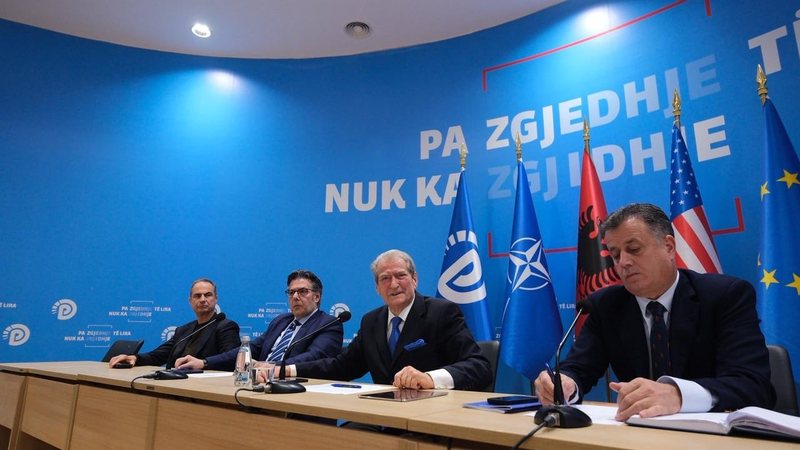 Replikat në distancë/ Berisha: Salianji është vetëpërjashtuar nga PD