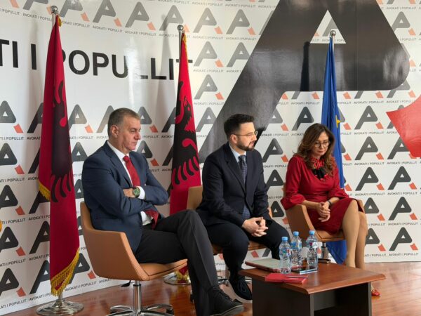 U zgjodh me firmat e PD e votat e PS, Endrit Shabani merr zyrtarisht detyrën si Avokat i Popullit