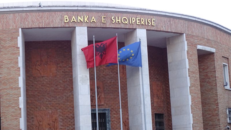 BSH do të tërheqë deri në 450 mln euro nga tregu në 2026