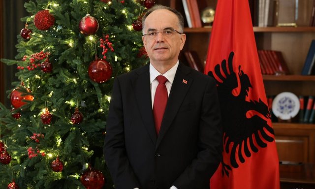 Mesazhi i Presidentit Begaj për Vitin e Ri: Ta kthejmë standardin evropian në një realitet të prekshëm