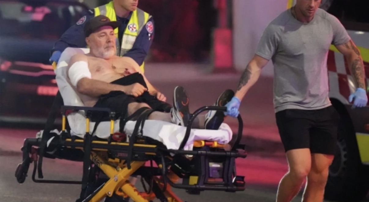 “Ik, ik vrapo”, britmat e avokatit për gruan dhe vajzën gjatë masakrës së Bondi Beach në Australi. Vrasësit babë e bir të armatosur edhe me eksploziv