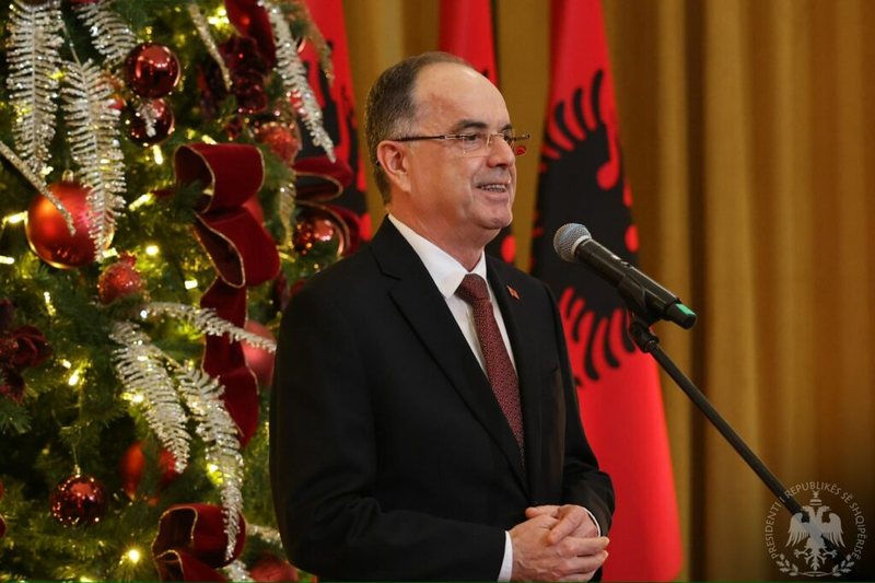 Begaj mbledh gazetarët për festat e fundvitit: Keni profesion më të vështirë se mjekët!