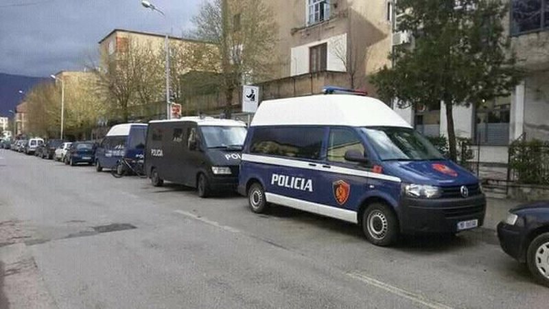 Plagosja me armë zjarri në Kukës, dorëzohen dy vëllezërit e shpallur në kërkim