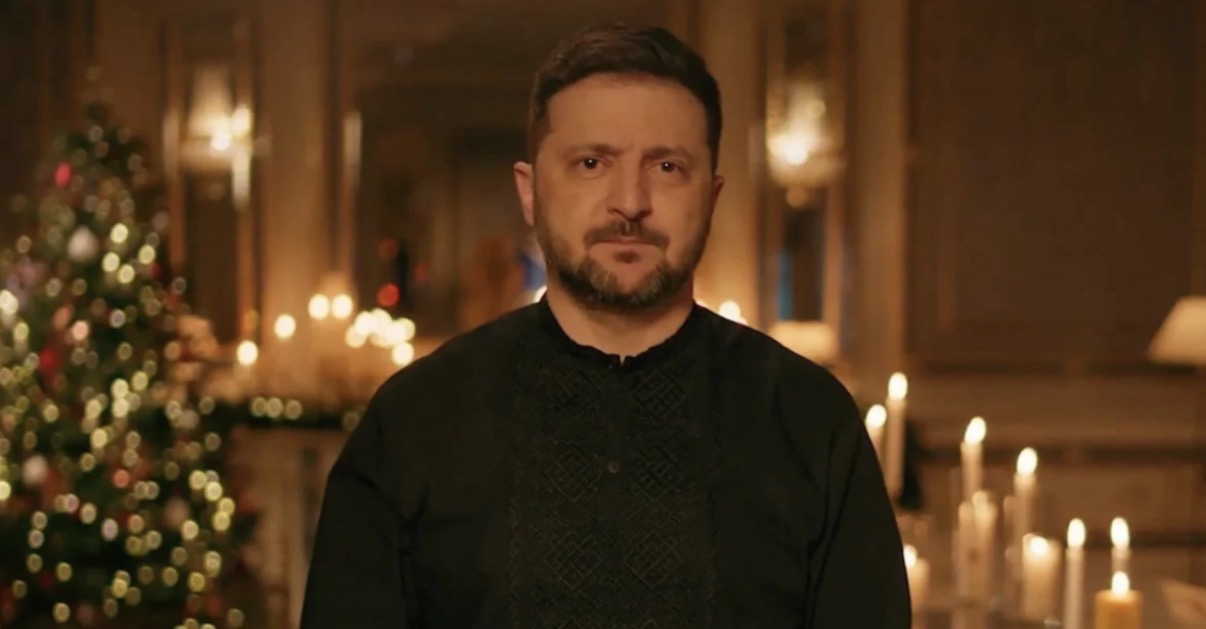 Urimi i pazakontë i Zelenskyt për Krishtlindje, presidenti uron paqe për ukrainasit dhe… vdekjen e Putinit?