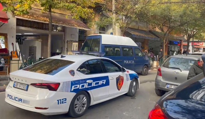 Plagosje me thikë në Kavajë, ndalohet autori! Zbardhet dinamika e ngjarjes