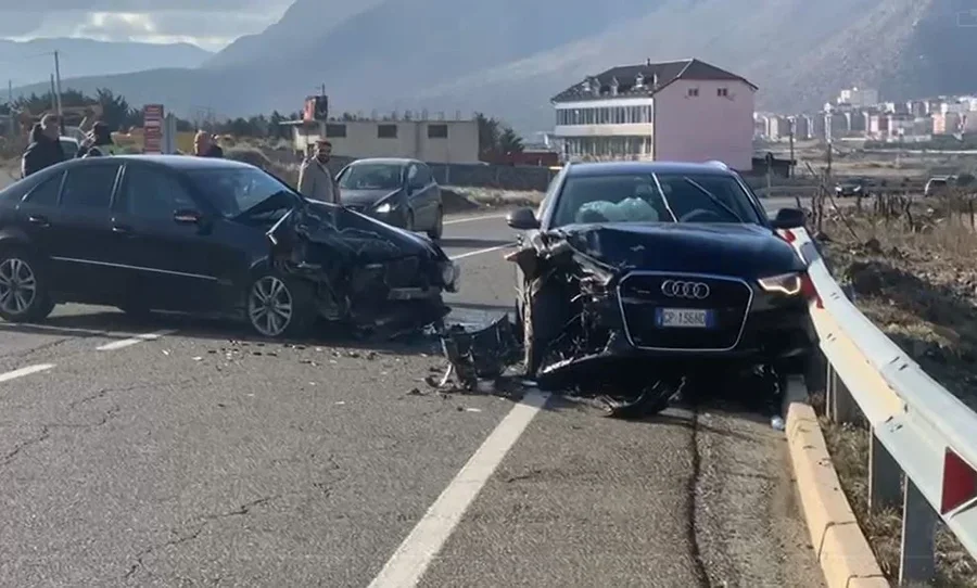 Aksident i rëndë në rrugën e Arbrit, një person në gjendje kritike