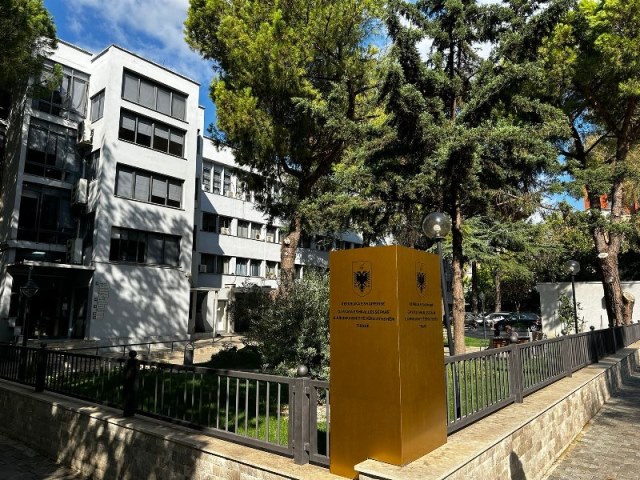 Operacioni antidrogë në Tiranë/ Dalin para Gjykatës 22 të arrestuarit! Si ranë në kurthin e policëve të infiltruar