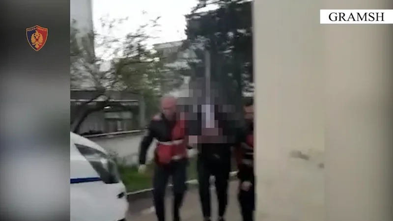 Përleshje mes dy familjeve në Gramsh, përfshihet edhe efektivi i Policisë