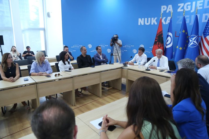 “Kam kërkuar grevë urie”, Kalaja: Protesta kombëtare e PD e vonuar