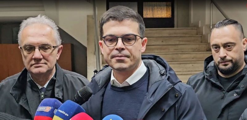 Uji hyn në 800 banesa/ Ministri Vengu: Janë evakuuar mbi 100 banorë, strehime në Konvaleshencë