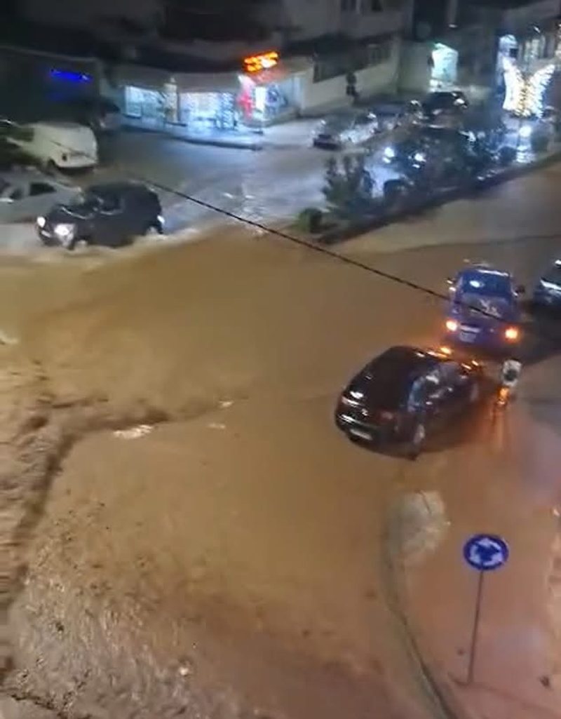 Gjirokastra nën reshje intensive, kryebashkiaku Flamur Golemi apel qytetarëve
