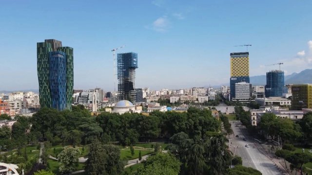 Ku mund të investoni në 2026? Raporti zbulon sektorët më premtues për vendin tonë