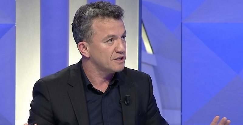 Berat Buzhala kritikon heshtjen e Albin Kurtit për anëtarësimin e Kosovës në Bordin e Paqes