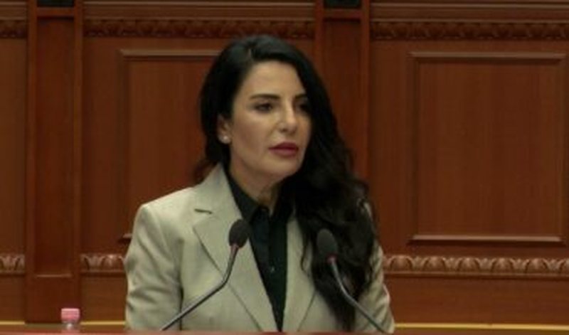 Zëvendëskryeministrja Balluku bën rekurs në Gjykatën e Lartë për bllokimin e pasaportës
