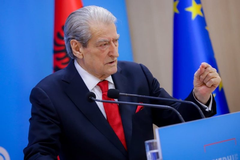 Berisha njofton protestën e radhës: Do të jetë me e fuqishme se kurrë!