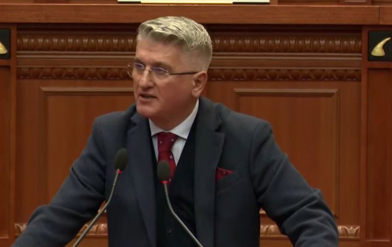 Gjekmarkaj: Rritja deri në 30% e siguracioneve të makinave në Shqipëri është një vjedhje e pastër publike ndaj qytetarëve