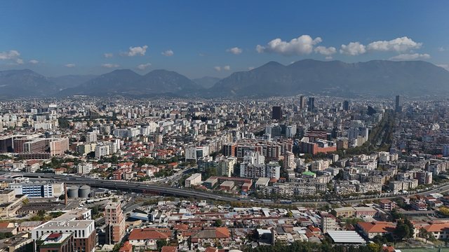 Blerja e një apartamenti në Tiranë, mision i pamundur, deri në 5.5 mijë euro m2, duhen mbi 1 shekull rroga për një shtëpi