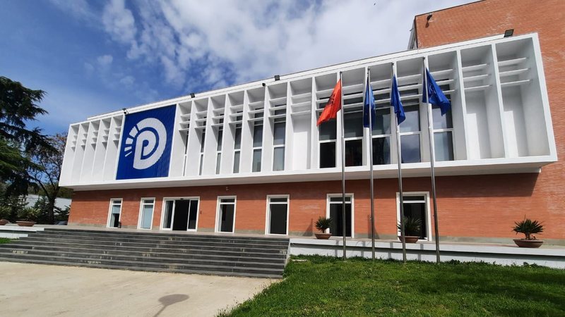 “Ndërpreu mbledhjen e Këshillit të Mandateve për Ballukun”- PD kallëzon në SPAK Niko Peleshin