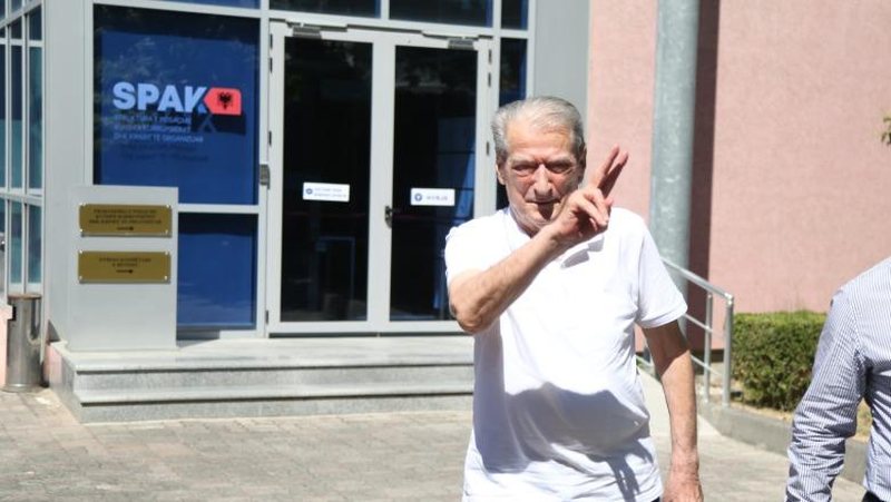 “Qëndrimi i Berishës ndaj SPAK, politikisht i gabuar!”, analisti: Mbështetja e sinqertë ndaj SPAK-ut, do i sillte pikë politike