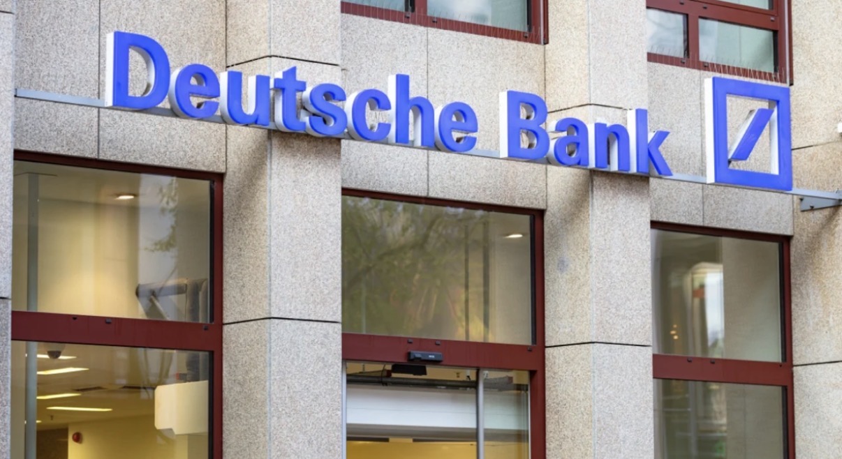 E kaluara “mëkatare”/ Nga Epstein te Abramovich, skandalet e profilit të lartë që kanë njollosur Deutsche Bank