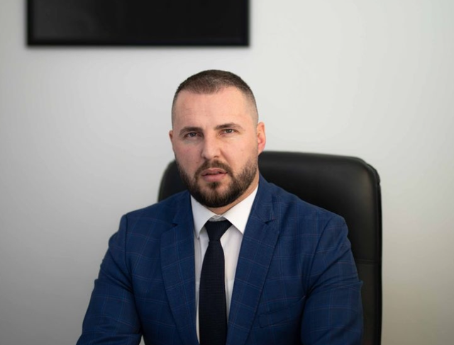 Klevis Qose, drejtuesi që po modernizon sistemin e burgjeve në Shqipëri