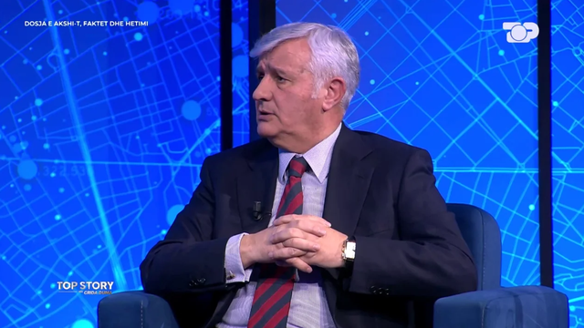 Provokimi i koduar i avokatit Maks Haxhia: Nëse ka komunikime të Ergys Agasit me prokurorë të SPAK dhe gjyqtarë, quhet grup kriminal?