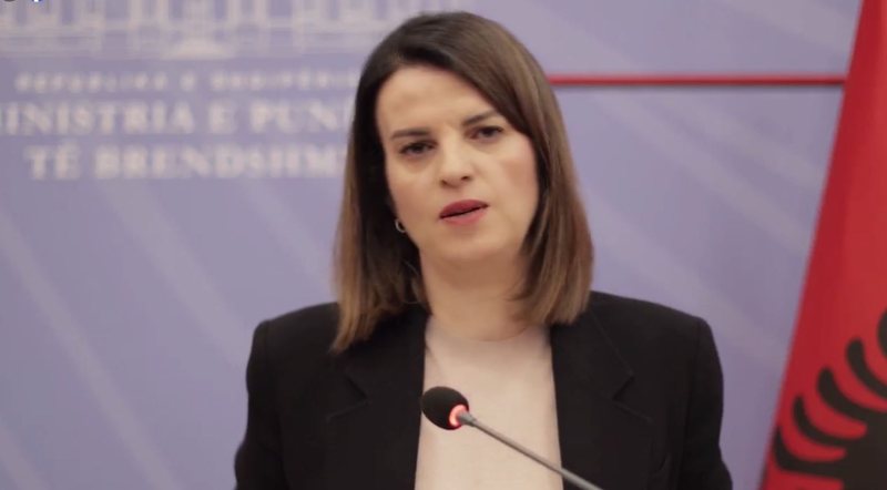 Protesta, Ministrja e Brendshme: Berisha një dhunues përsëritës i sulmeve ndaj institucioneve. Dhunuesit e policëve do përballen me ligjin!