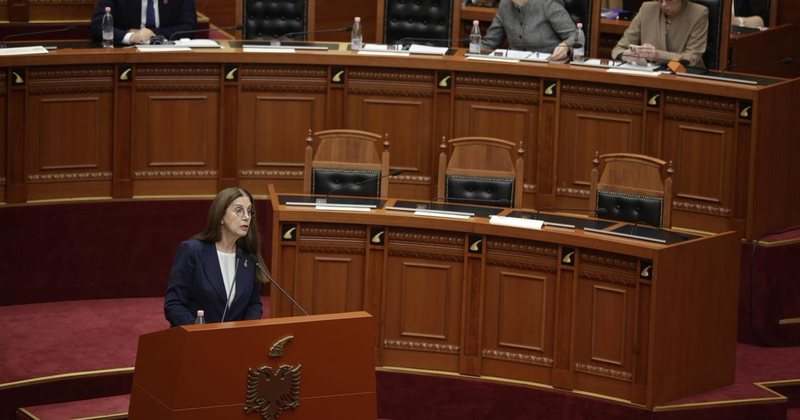 Ministrja Kumbaro: Ky është plani kombëtar për parandalimin e dhunës dhe bullizimit në shkolla