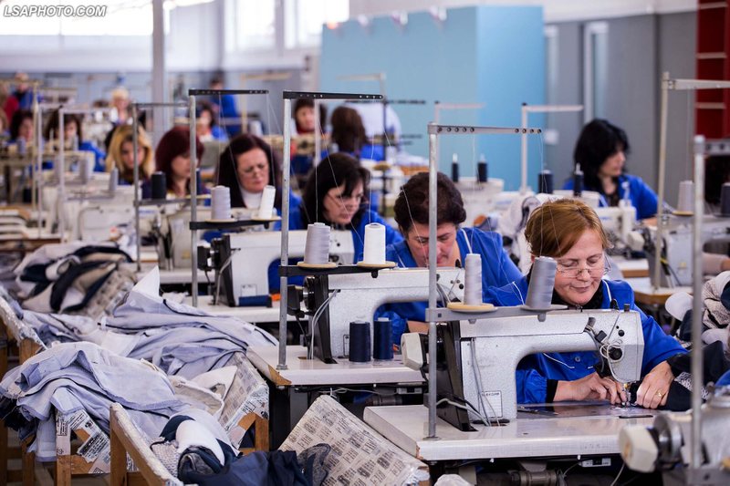 Rritja e pagës minimale mbylli fabrikat e fasonit në janar