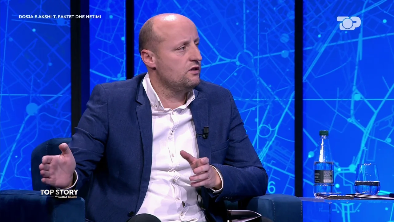 Çfarë ka brenda dosjes së AKSHI-t? Gazetari: Pas akuzave, Gerond Mece po qeraset me tendera