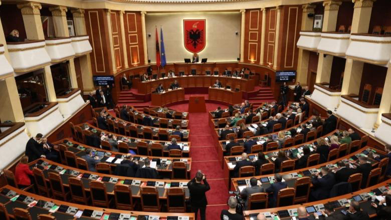 Sot Kuvend/ PD u tërhoq për ‘Territorialen’, PS duhet të heqë nga rendi zhbërjen e barazisë! Lamallari në interpelancë