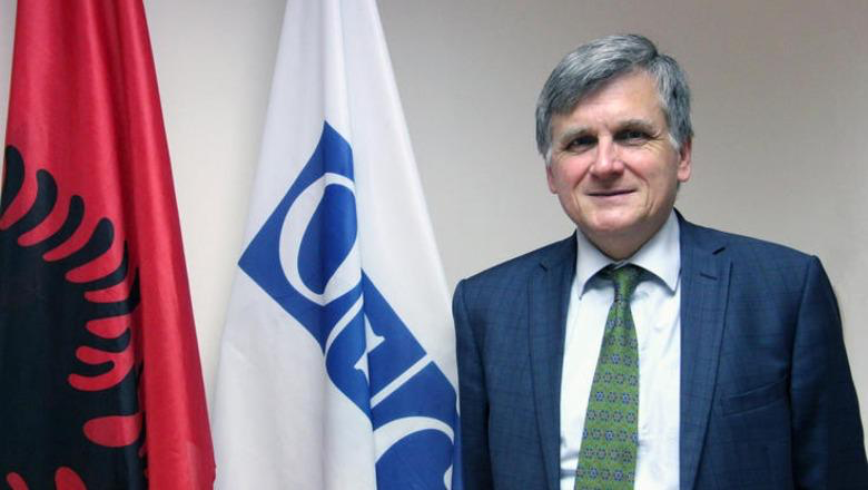 Ambasadori i OSBE-së në Tiranë: Inkurajojmë punën e Komisionit për Zgjedhoren, ka probleme të pazgjidhura! Nuk komentojmë debatin politik