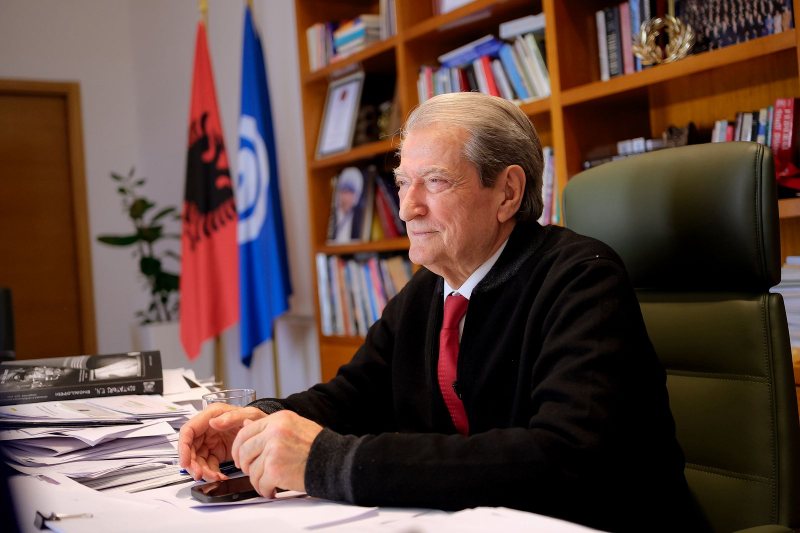 Berisha për protestën e 20 shkurtit: Nuk e ndërpresim kryengritjen pa rrëzuar narkoshtetin