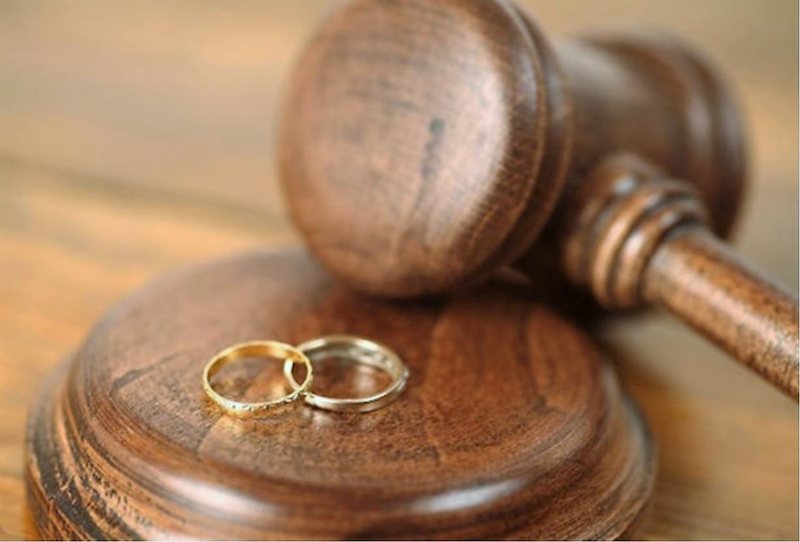 Rriten divorcet, ulet numri i martesave, avokatët: Shkak kushtet ekonomike, kontratat paramartesore lidhje më të qëndrueshme