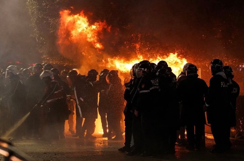 Protesta e opozitës të shtunën, Ambasada Amerikane në Tiranë bën paralajmërimin