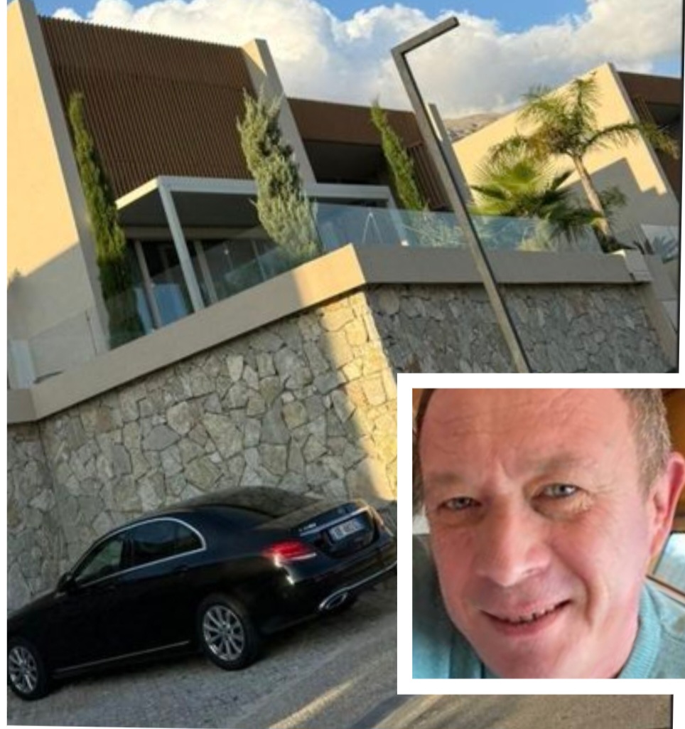 Vila e Elvi Fundos në Palasë dhe një video duke shqyer zarfe me para në zyrë. Del edhe në dosjen e SPAK për tenderat e rrugëve