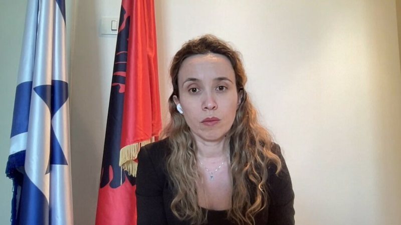 Ambasadorja shqiptare në Tel Aviv: Situatë e tensionuar, 12 shqiptarë kanë kërkuar asistencë