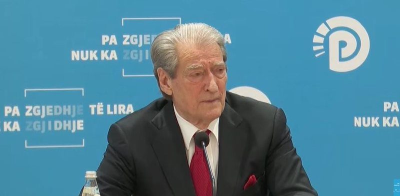 Berisha thirrje qytetarëve: Në 12 Mars të bashkohemi në kryengritje