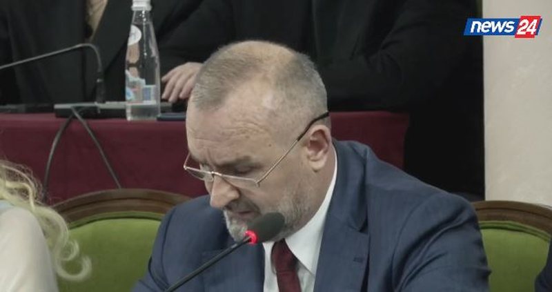 Ulsi Manja prezanton raportin e PS për Ballukun: Narrativa e SPAK se mund të prishë provat apo të arratiset, hipotetike
