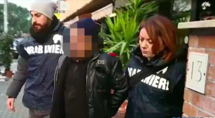 Ditën në punë dhe natën pjesë e rrjetit të trafikut të kokainës, arrestohet shqiptari në Itali!
