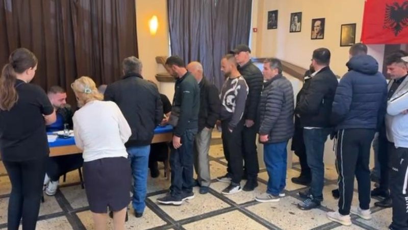 PD zgjedh drejtues të rinj në Pogradec, Vlorë dhe Shkodër