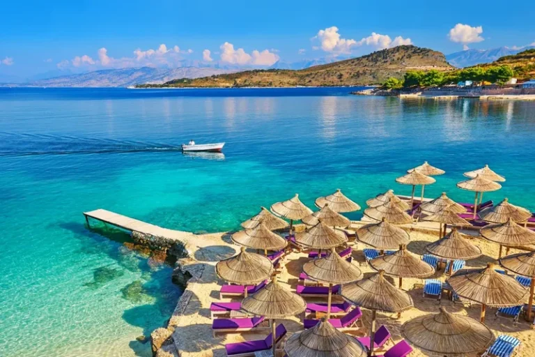 Riviera Shqiptare mes destinacioneve më të mira botërore për verën, “The Times”: Mesdheu siç ishte dikur
