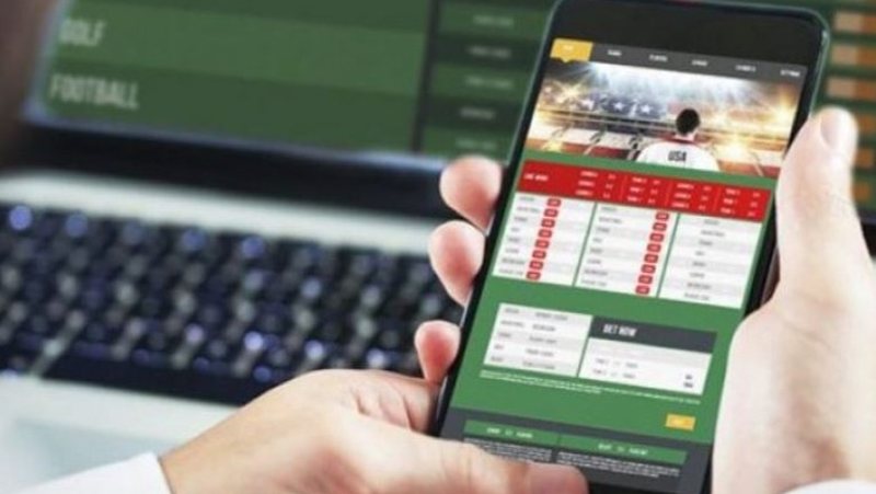 Miratohen rregulla të forta për bastet online