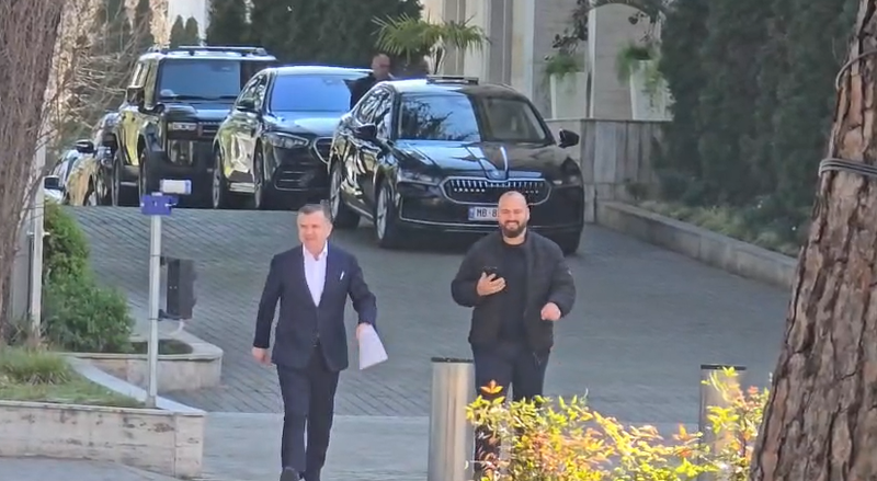 Një ditë pas prezantimit të draftit për referendumet, Taulant Balla i shkon në zyrë Ramës, e pranishme edhe Koçiu