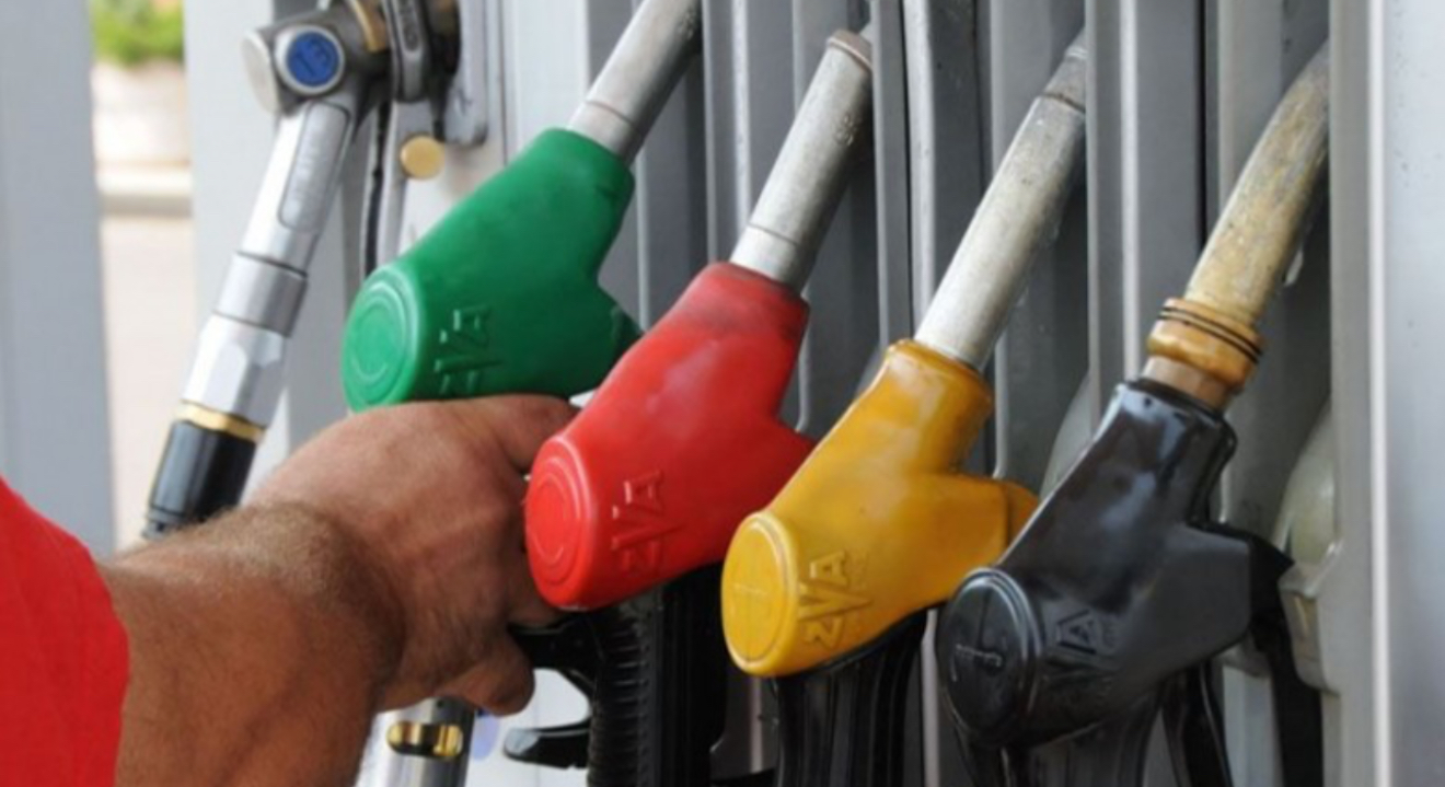 Nafta arrin ‘majat’ që nga nisja e luftës, Bordi rrit çmimin me 15 lekë, nga sot do tregtohet me 218 lekë/litri! Benzina shtrenjtohet me 6 lekë