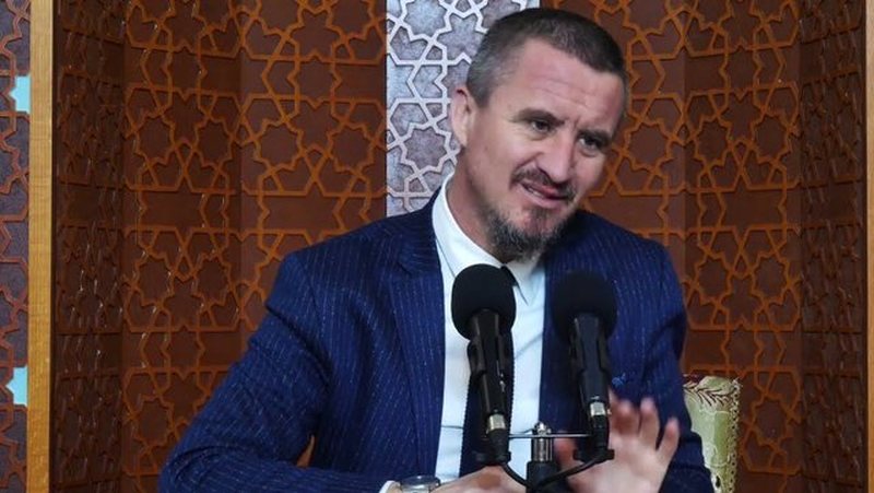 “Një grua e denoncova në polici, më përndiqte”, Ahmed Kalaja tregon se merr deri në 900 mesazhe në ditë