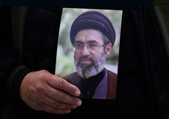 ‘Përtej të çuditshmes’: CIA dhe Mossad thanë se po kërkojnë shenja të Mojtaba Khameneit, pasi ai mbetet i padukshëm